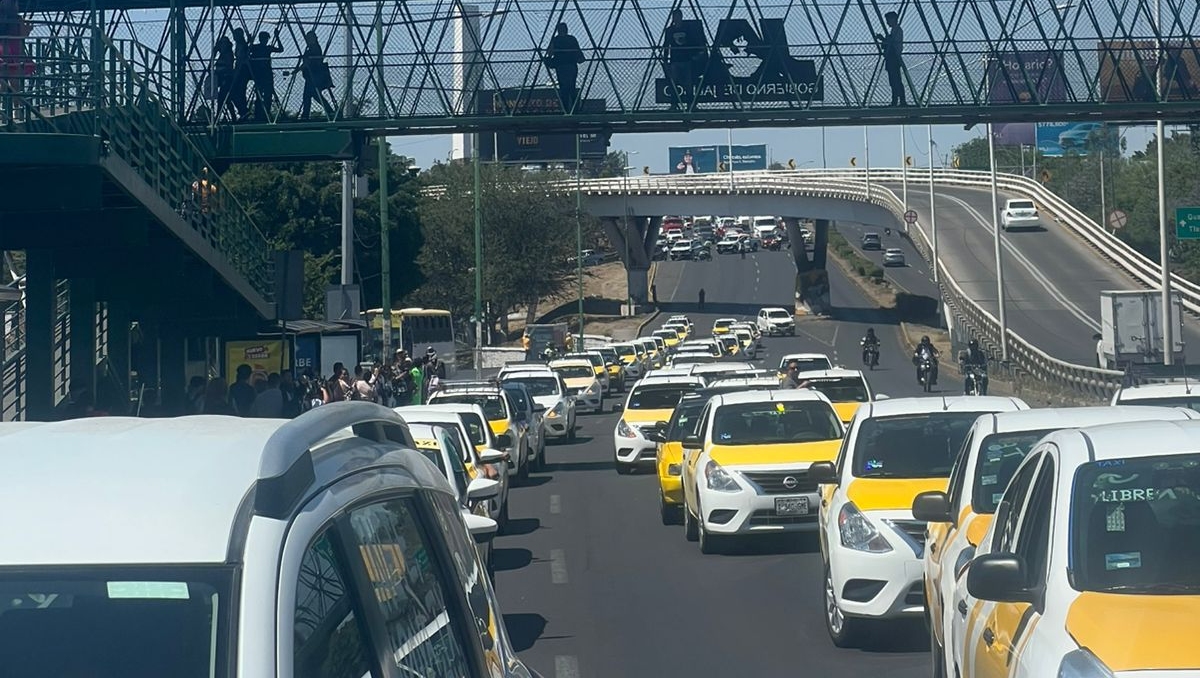 Cerca de 300 vehículos “amarillos” participaron la tarde de este viernes en la protesta (Foto: Usi Toledo)