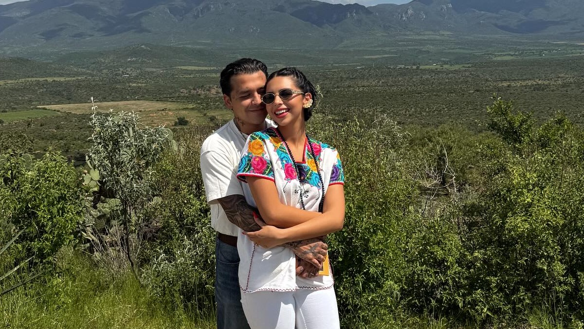 Christian Nodal con Ángela Aguilar, su esposa. | FOTO. Ángela Aguilar