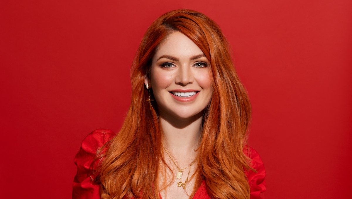 Regina Carrot, influencer y escritora que es tendencia en Amazon y Youtube.