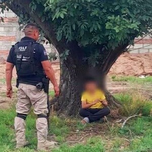 Una mujer solicitó apoyo luego de que, al regresar a su vivienda tras una ausencia momentánea, no encontrara a su hijo en el domicilio.
