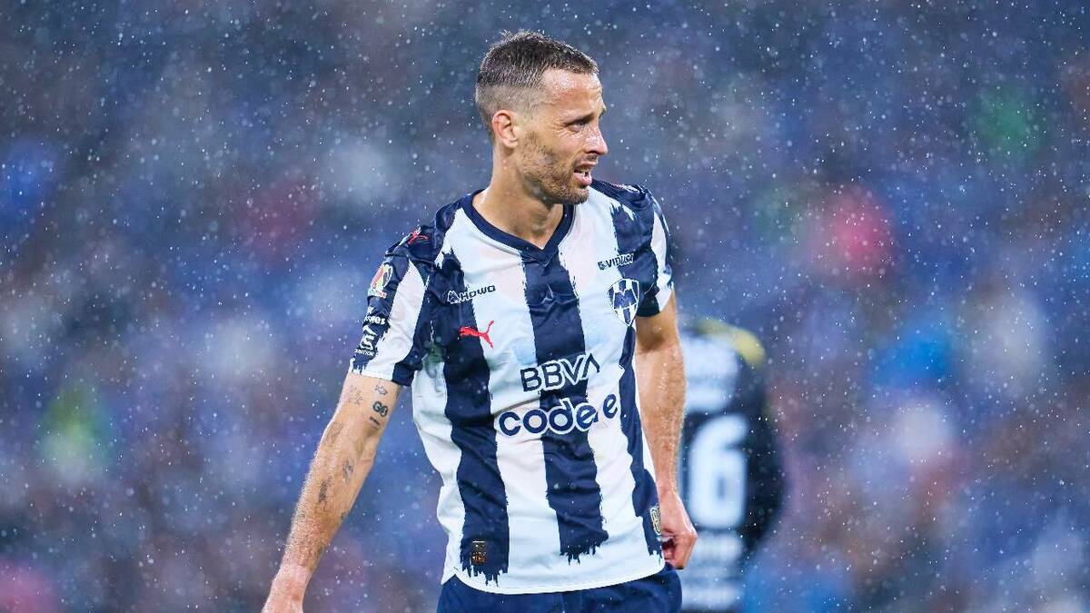 ¿Se va? Sergio Canales se despide de todos en el Barrial y no viaja con Monterrey a Torreón