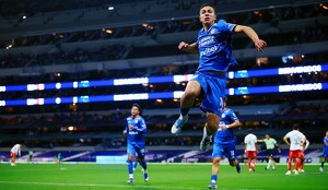 Cruz Azul goleó a Necaxa para subir al tercer lugar del Clausursa 2026, romper la racha de nueve juegos sin ganar y ser el mejor equipo de la temporada