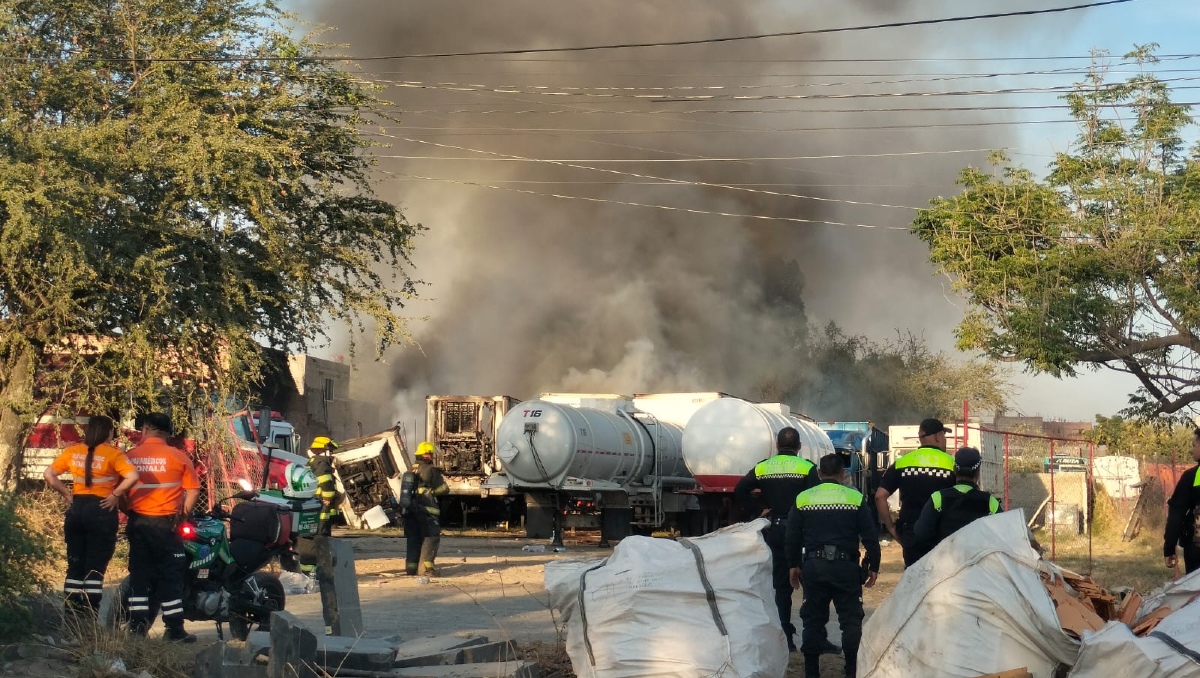 Elementos tonaltecas solicitaron el apoyo de otros elementos metropolitanos (Foto: Sonia G. Gamiño)