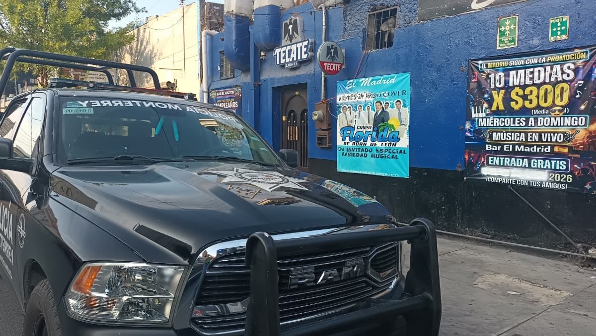 La mujer, de entre 55 y 60 años, se encontraba bailando cuando manifestó un malestar. Foto: Lolita Lastra