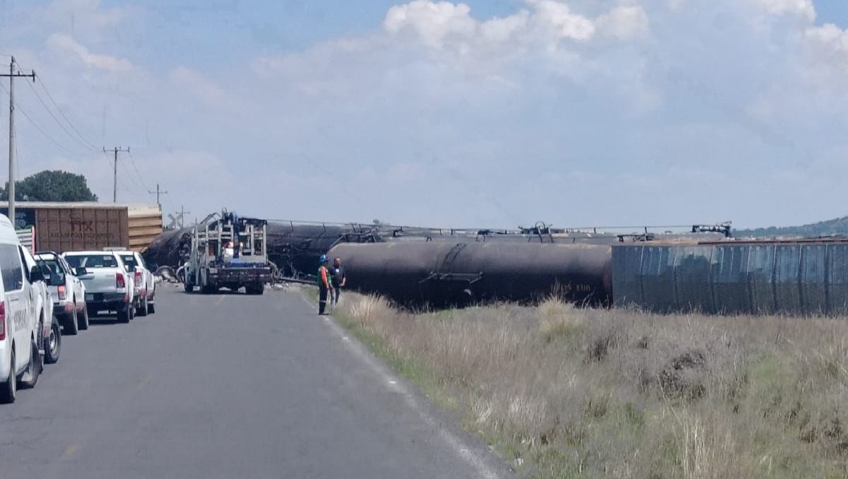 Tren con material peligroso se descarrila en Tlaxcala | Agencia EsImagen