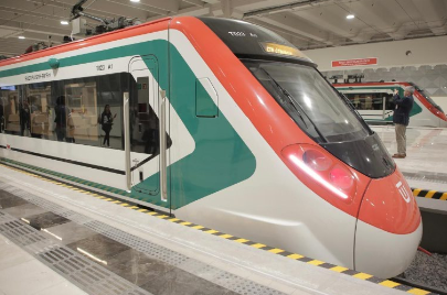 Tren Suburbano "Felipe Ángeles" que va de Buenavista al AIFA.| Ariel Ojeda