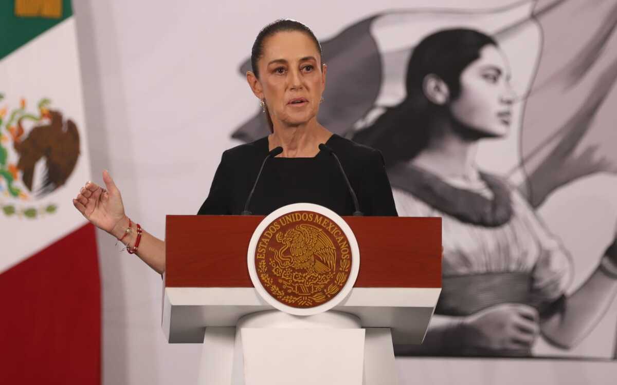 Claudia Sheinbaum señaló que las autoridades estatales deben cumplir con la Constitución | Foto: Javier Ríos
