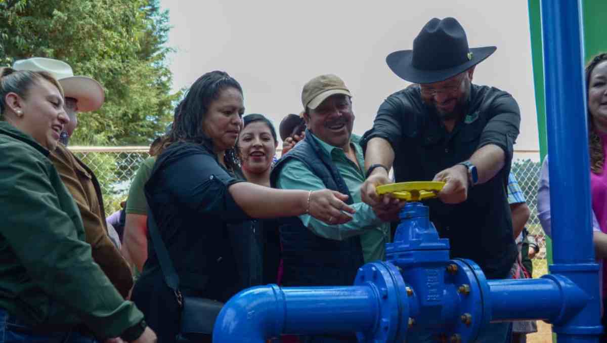 Adolfo Solis Gómez, puso en operación en Río Frío un tanque elevado. Foto: Especial