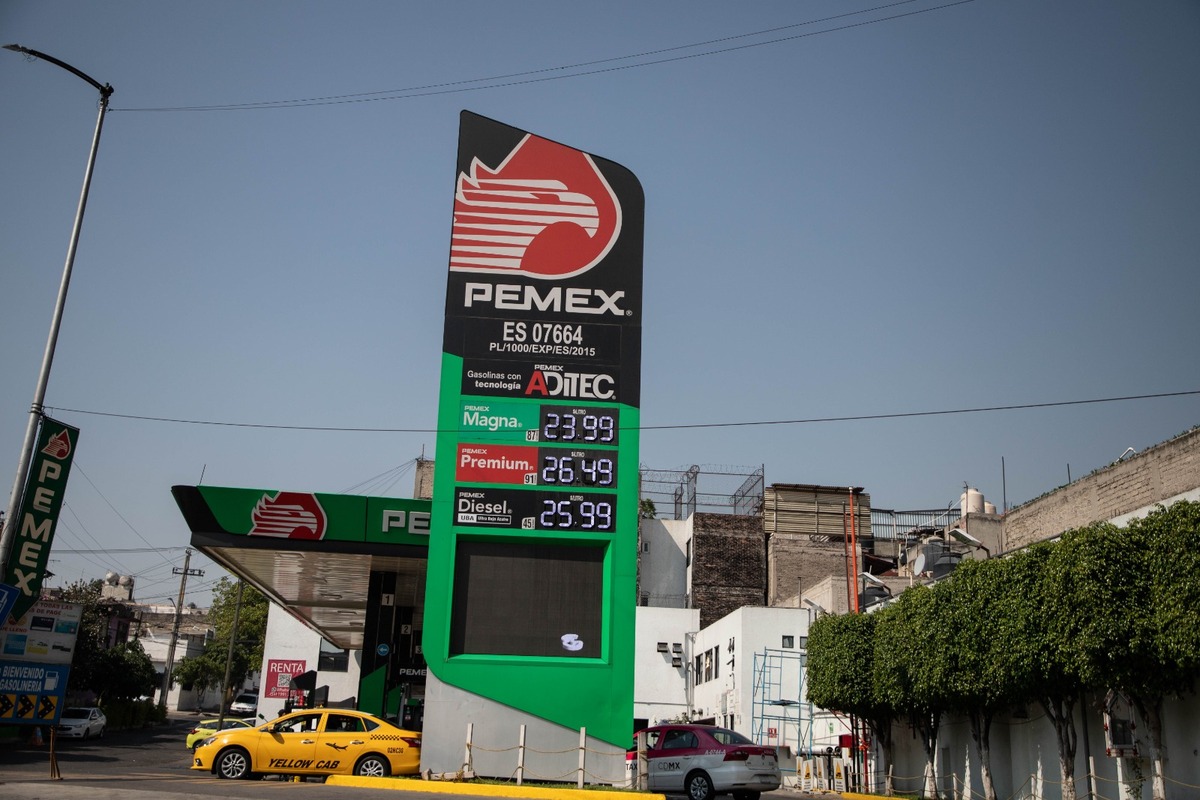 El IVA se mantiene constante, pero el Impuesto Especial sobre Producción y Servicios (IEPS) funciona como un mecanismo de ajuste. | Octavio Hoyos