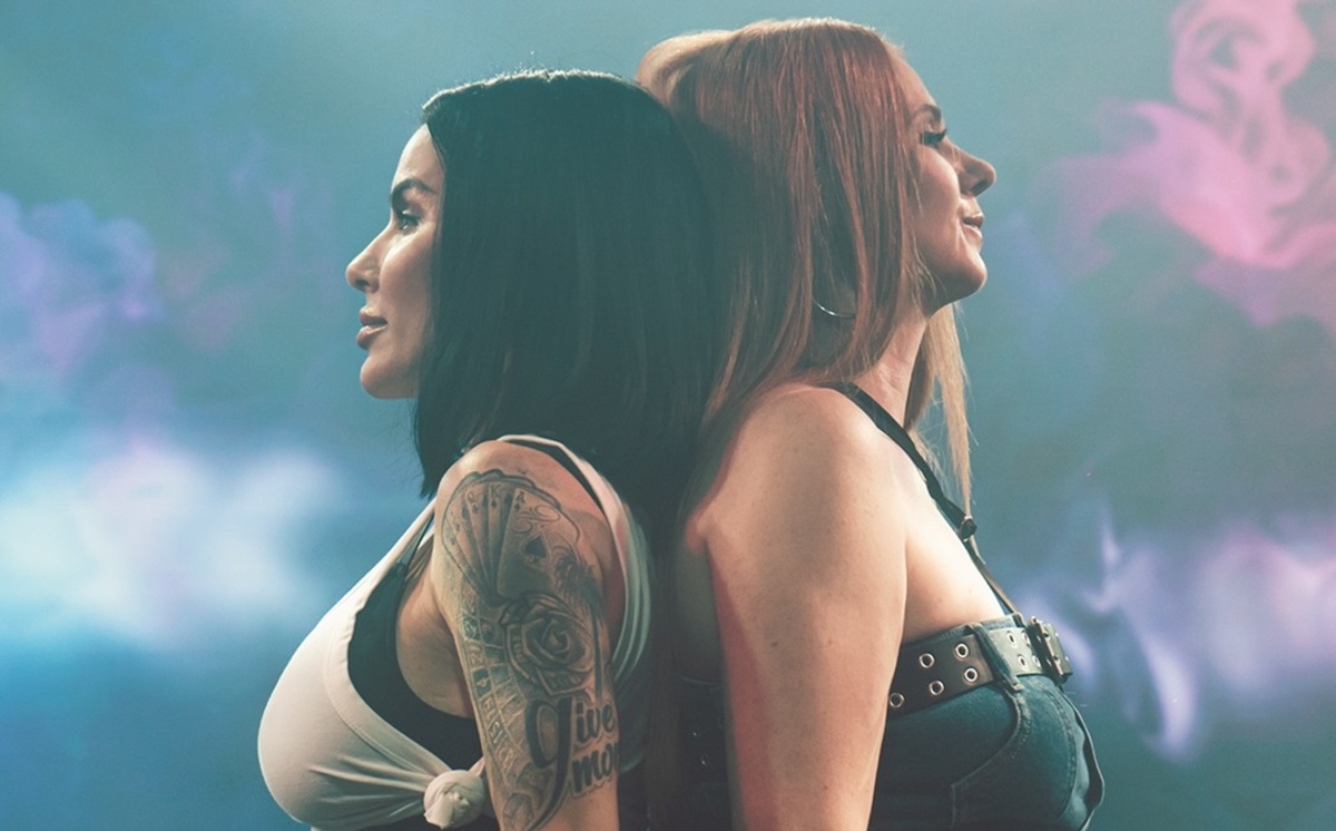 Lena Katina y Yulia Volkova, integrantes del icónico dúo ruso t.A.T.u.
