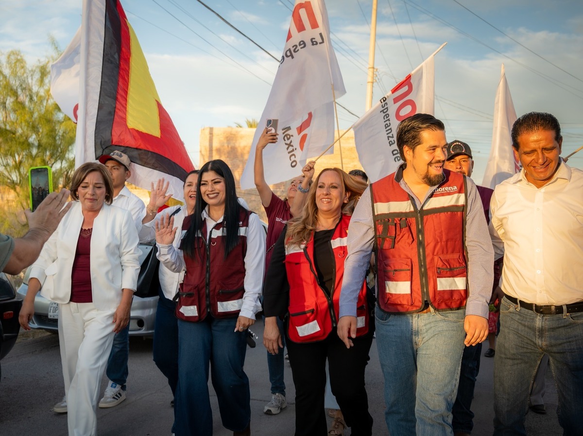 Morena registra a sus aspirantes al Congreso de Coahuila. | Especial