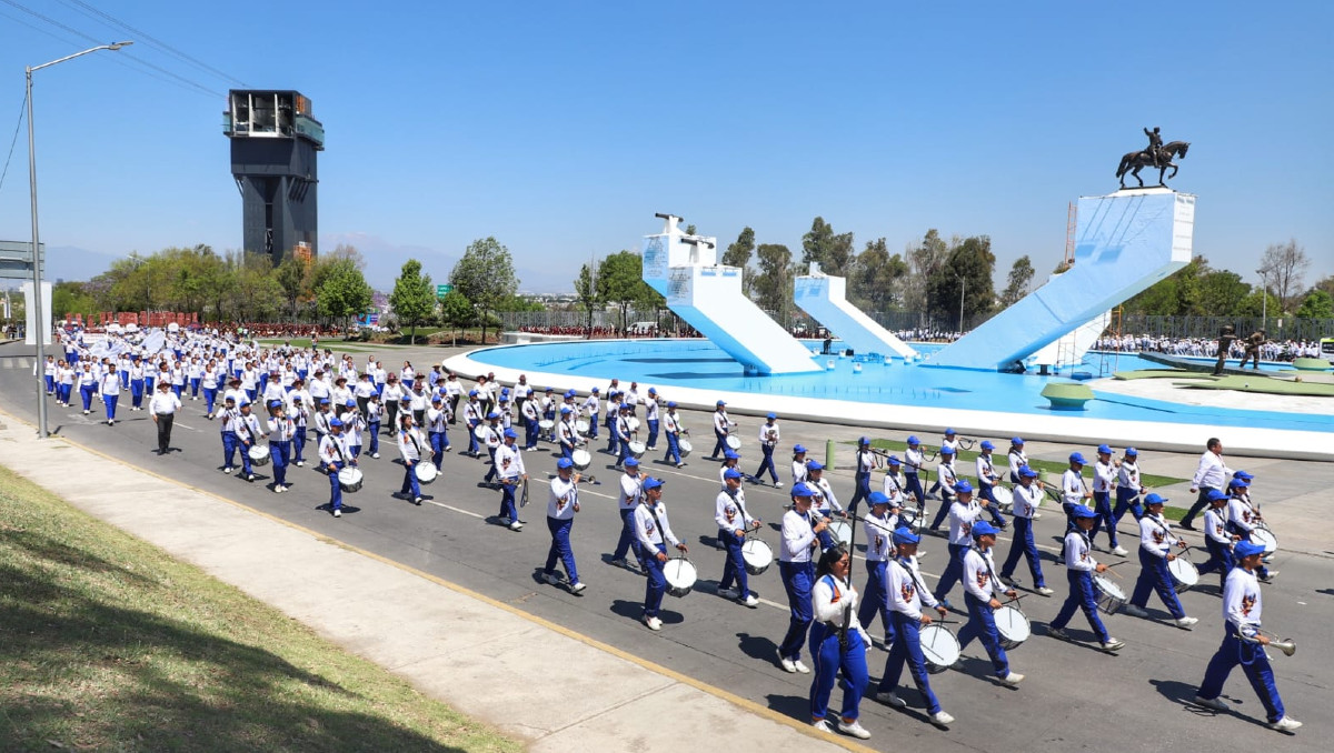 Realizan pase de revista previo al desfile del 5 de mayo en Puebla | Melanie Torres