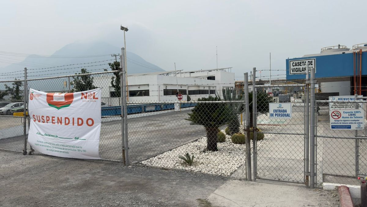 El alcalde Manuel Guerra criticó que la empresa no acatara la suspensión del Estado. | Víctor González