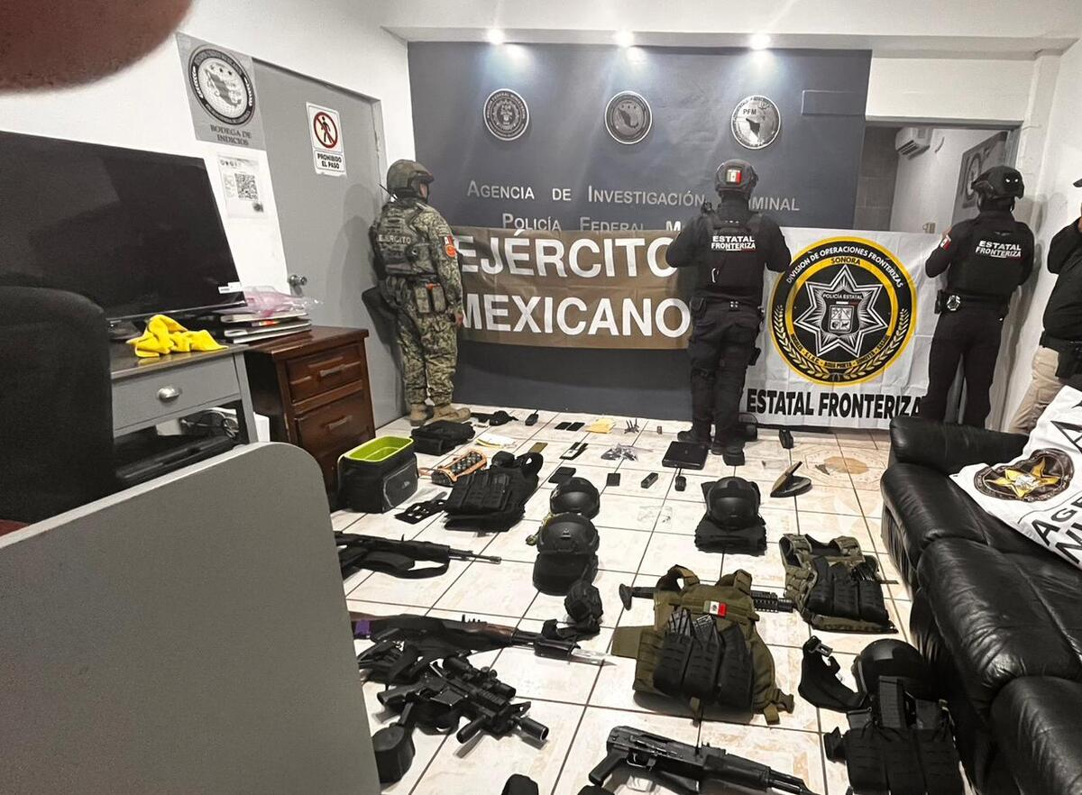 Aseguran armas y detienen a dos personas en Sonora. | Foto: Especial