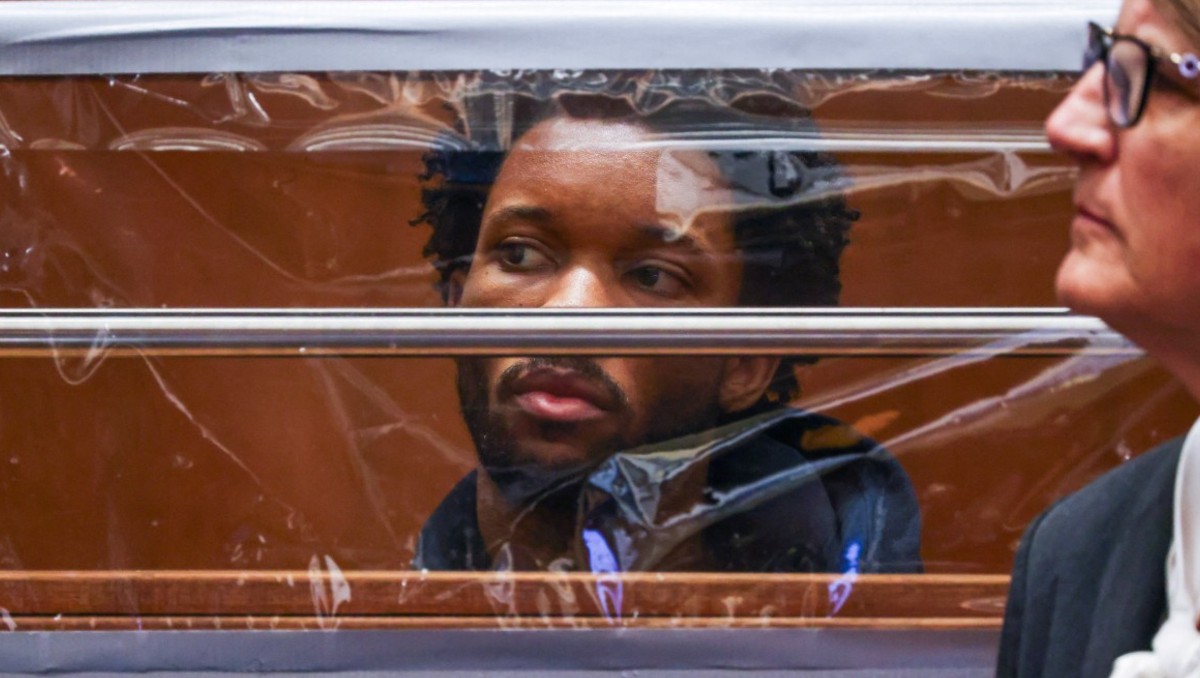 Detenido sin derecho a fianza, podría enfrentar la pena de muerte. | AFP