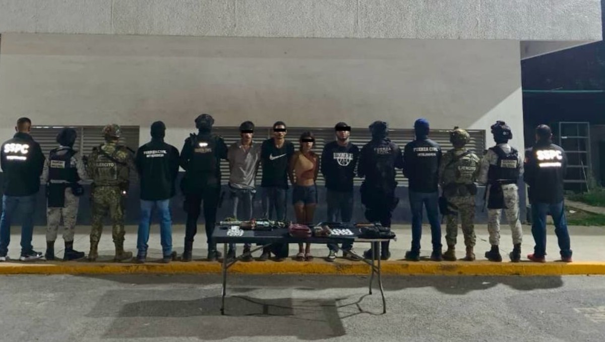 A los detenidos les aseguraron droga, equipos de radiocomunicación y diverso equipo. Foto: Especial