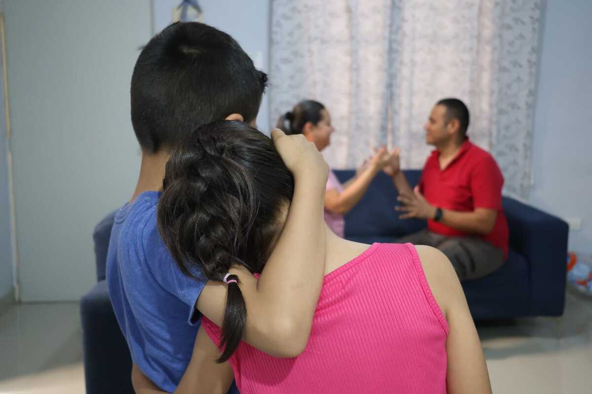 Hijos son víctimas de divorcios y conflictos legales en La Laguna. | Verónica Rivera