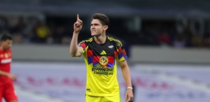 Israel Reyes, defensa del Club América, ha generado interés en el futbol de Italia y Países Bajos, por lo que podrían ser sus últimos días en Coapa