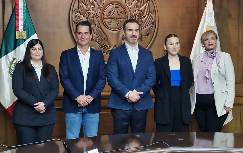 El alcalde de Monterrey anunció a Fernando Margain como nuevo Secretario de Desarrollo Humano en sustitución de Karina Barrón. | Orlando Maldonado