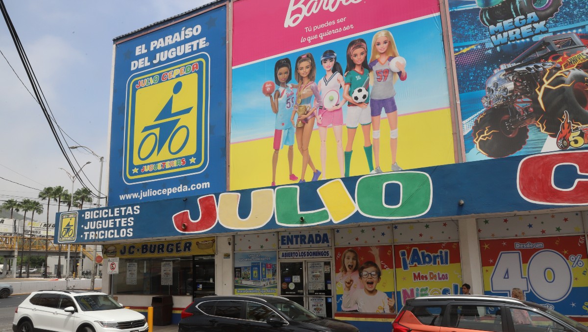 Jugueterías Julio Cepeda dice adiós de su tienda ubicada en avenida Gonzalitos | Roberto Alanís