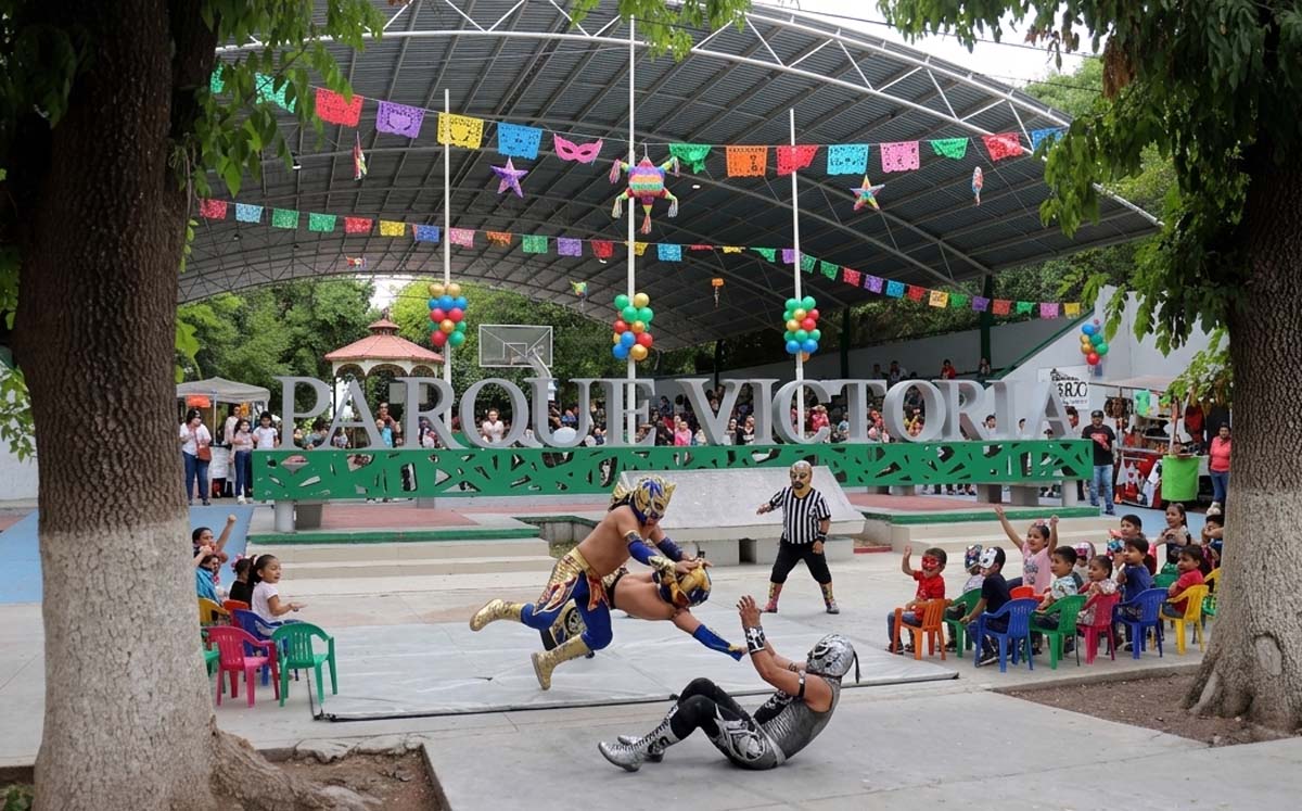 En Lerdo habrá lucha libre por Día del Niño. | Foto: Generada con IA