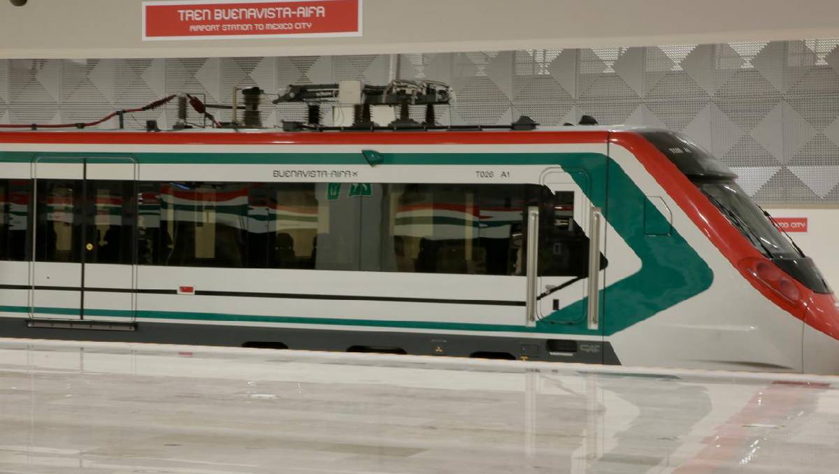 El tren que se dirige al Aeropuerto Internacional Felipe Ángeles operará diferente en días feriados. Foto: (Ariel Ojeda)