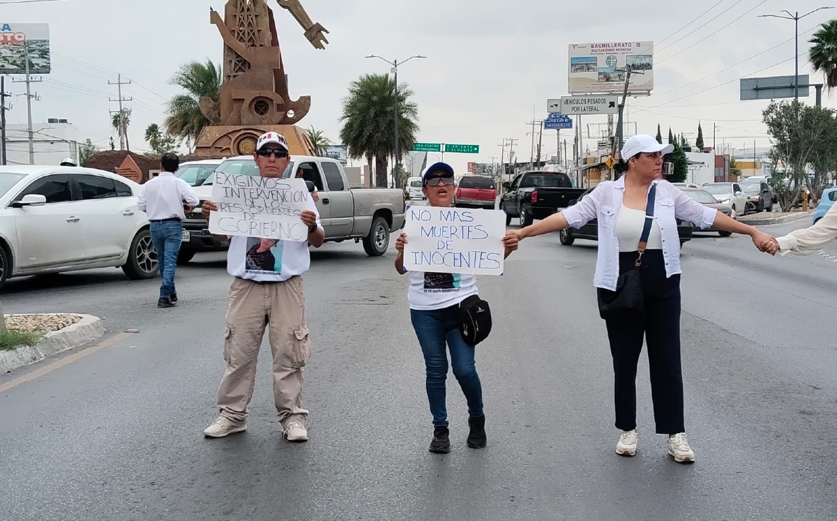 Colectivo realiza marcha pacifica y cierra vialidades en Reynosa.