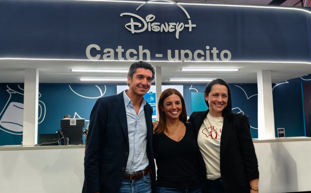 Jorge Castillo,  Daniela Ferrari y Mónica Vidaurri, voceros de The Walt Disney Company México. Foto: Omar Pardavé