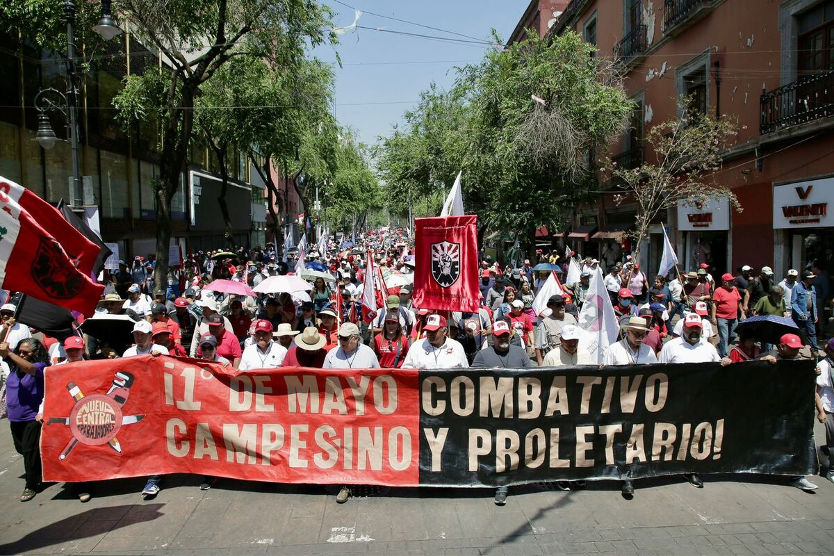 Organizaciones sindicales y obreras marcharán rumbo al Zócalo, por el Día del Trabajo. | Foto: Ariel Ojeda