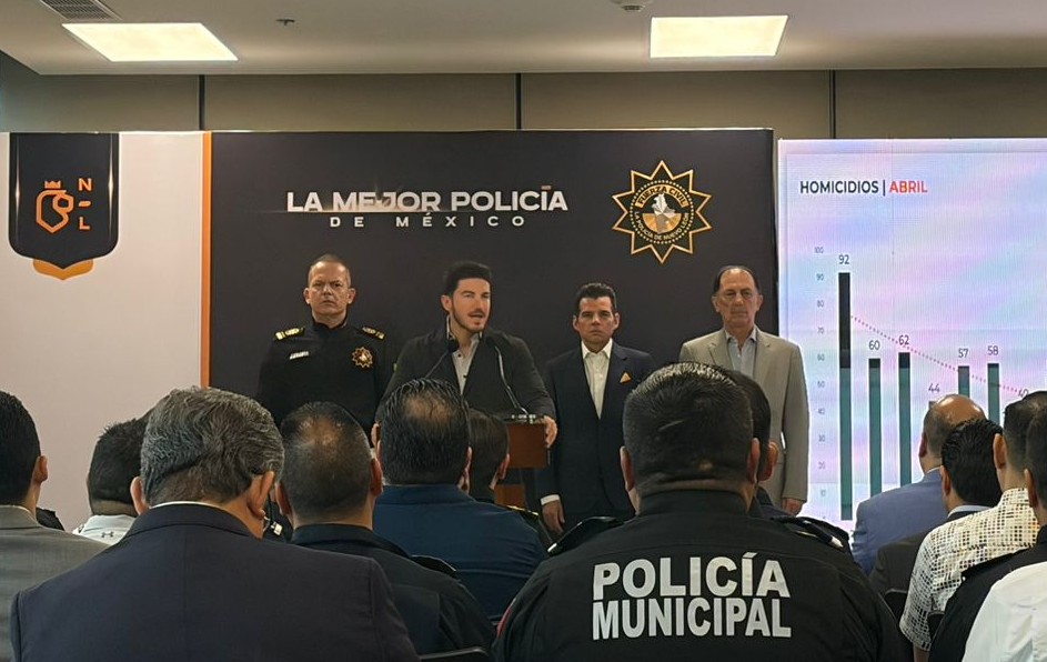 La Secretaría de Seguridad conformó la unidad especializada de control de multitudes integrada por mil 500 elementos de Fuerza Civil. | Gabriela Garza