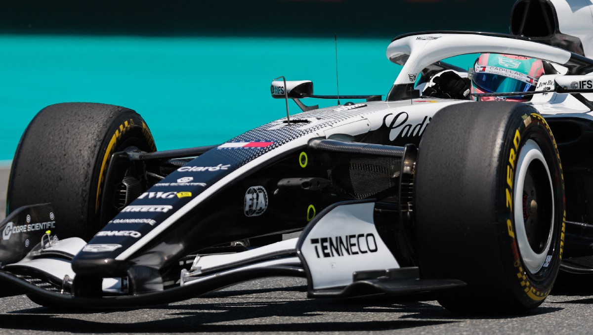 'Checo' Pérez termina en el lugar 17 del sprint del GP de Miami (Reuters)