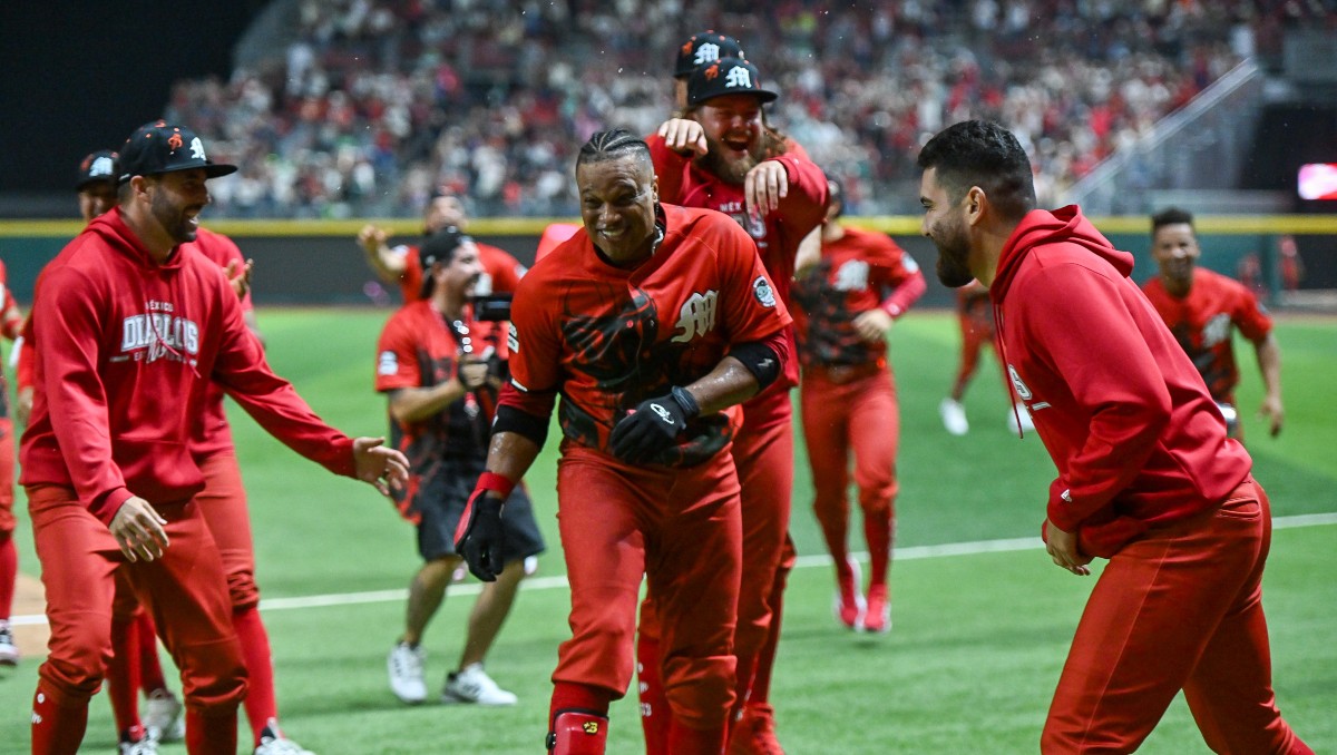 Diablos Rojos remonta una desventaja de cuatro carreras en extra innings y asegura la serie ante Guerreros (Cortesía)