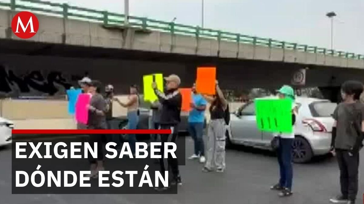 Familiares cierran Periférico en Naucalpan por detención ilegal