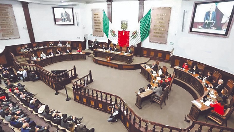 Sesión en el Congreso de Coahuila. ESPECIAL