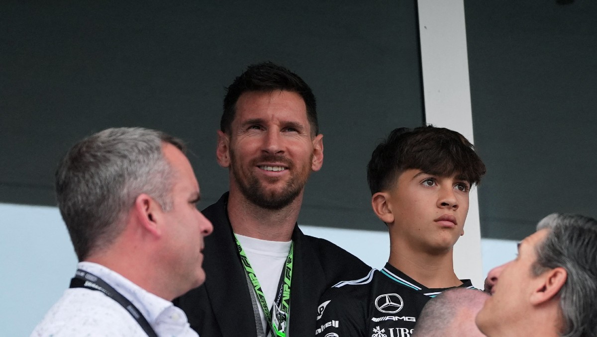 Lionel Messi deslumbra en el Gran Premio de Miami y visita garaje de Mercedes (Reuters)
