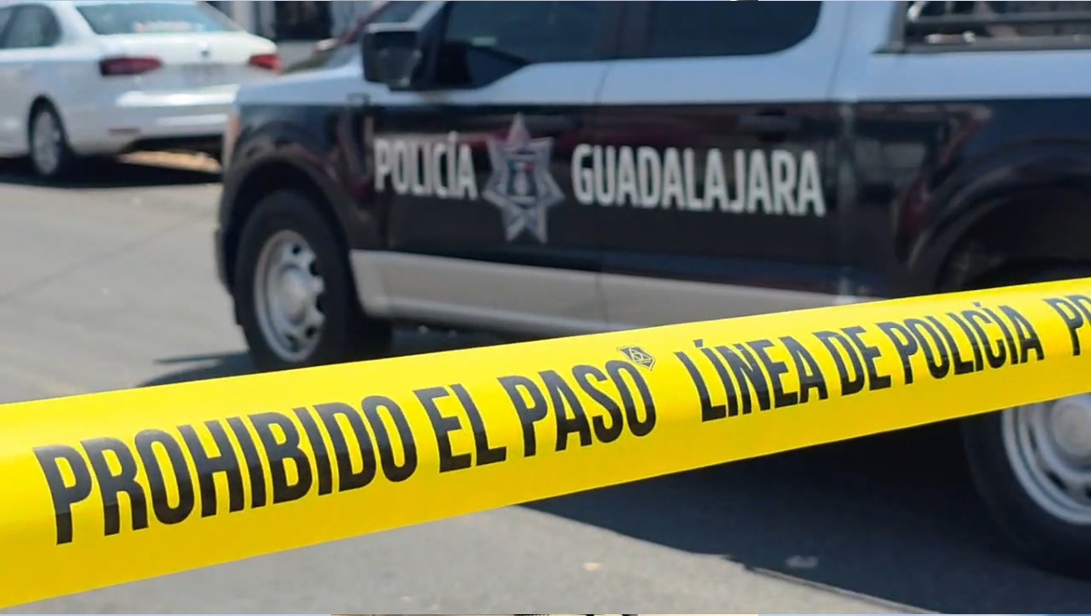 Patrulla de Guadalajara se vio involucrada en un accidente vial donde motociclista perdió la vida (Foto: Juan Carlos Munguía)