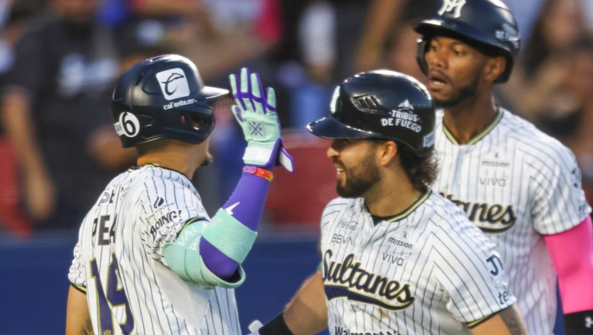 Sultanes de Monterrey completa la barrida ante los Charros (Roberto Alanis)