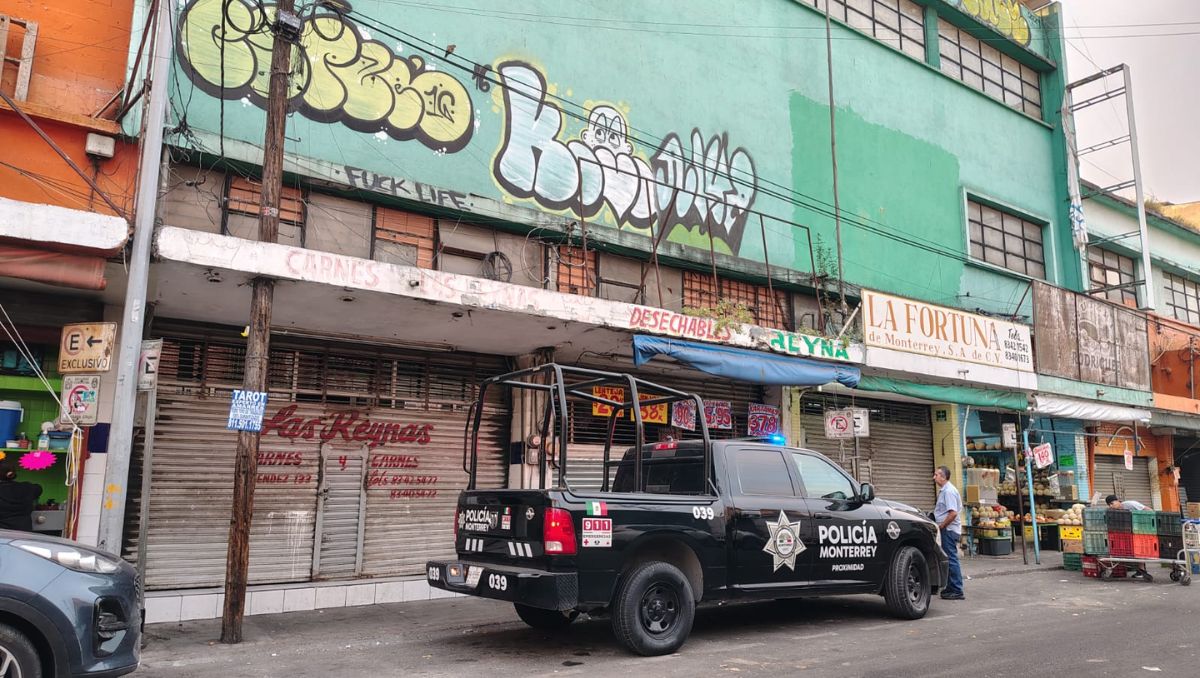 La intervención de policías evitó el robo en el local de abarrotes | Agustín Martínez