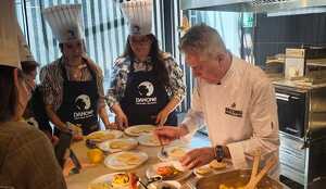 El chef impartió la masterclass para develar la versatilidad del yoghurt Danone