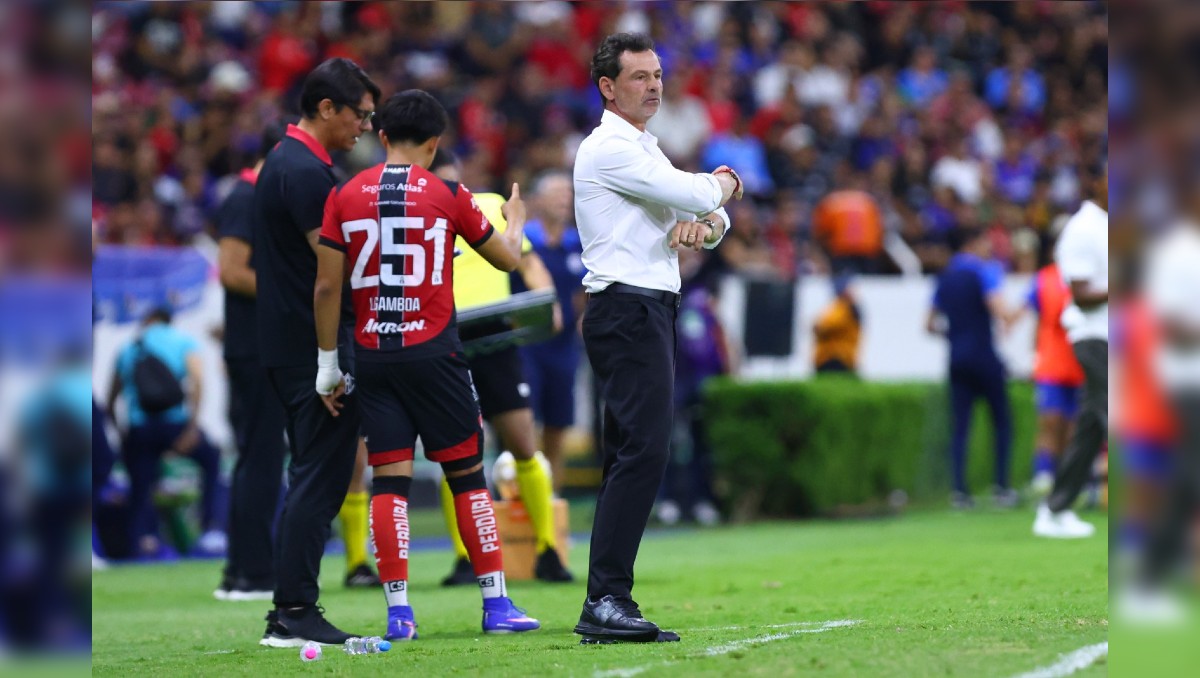 Diego Cocca tendrá que que probar variantes en busca de revertir los goles en contra (Imago7)
