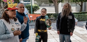 'Joséjas' y boxeadores visitan el Hospital General de México para dar clases exprés de Box, bailes, disfraces, juegos y cupcakes a niños que pelean por vivir.