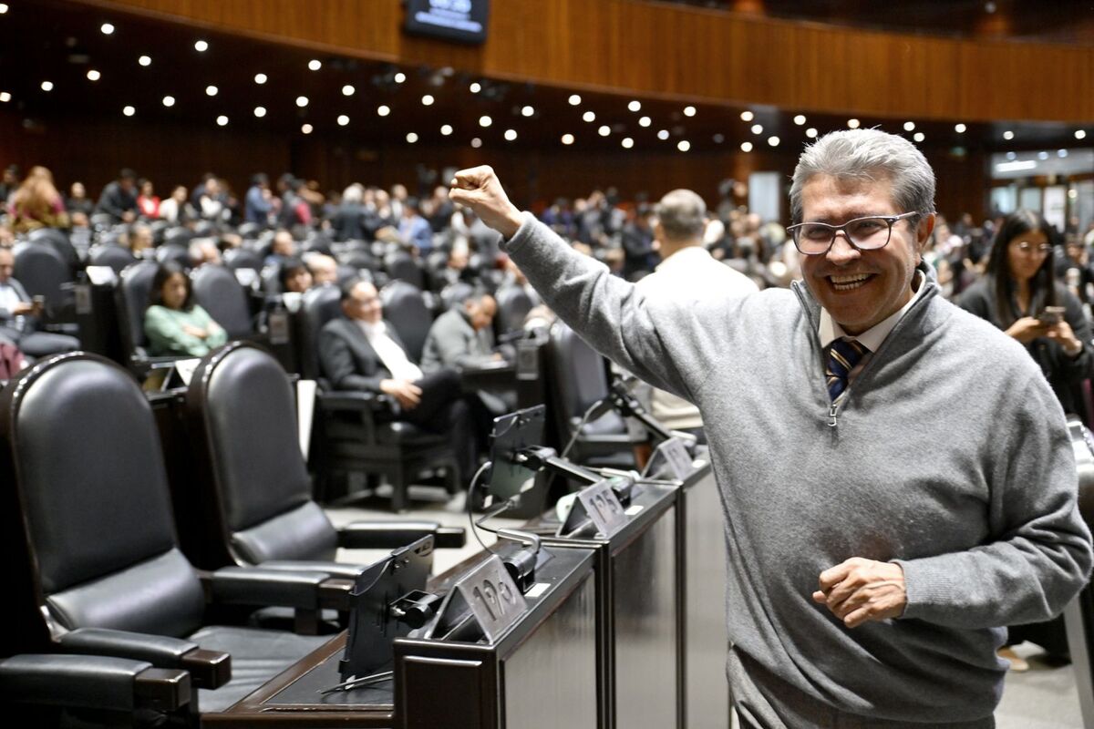 Monreal destacó las reformas constitucionales aprobadas por el Congreso en este periodo. |  Foto:  Especial