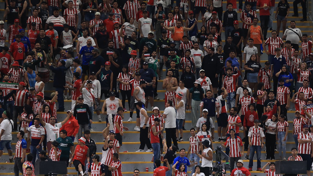 Chivas invita a sus aficionados a una práctica abierta antes del partido ante Tigres (Imago7)
