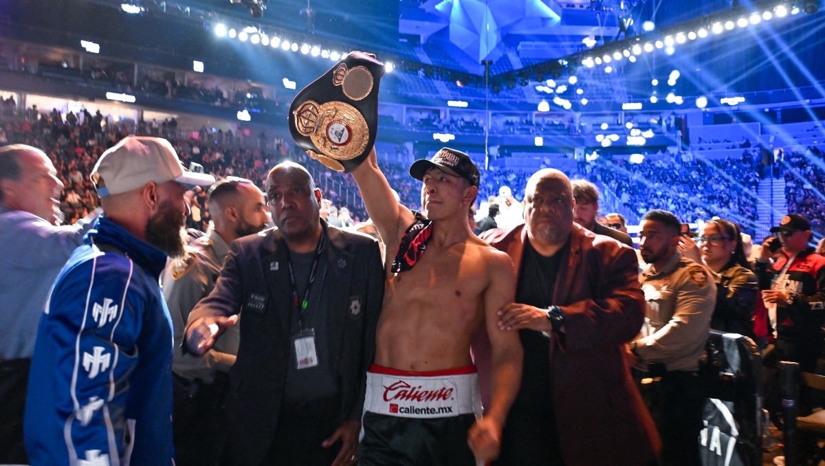 Jaime Munguía recuperó la confianza tras su victoria en Las Vegas, la cual dijo que es la mejor de su carrera. (AFP)