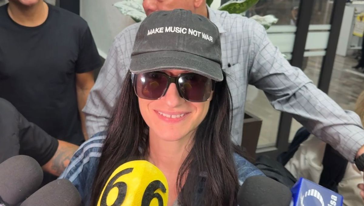 Laura Pausini llega Monterrey para concierto y es recibida por fans. | Uriel Reyna