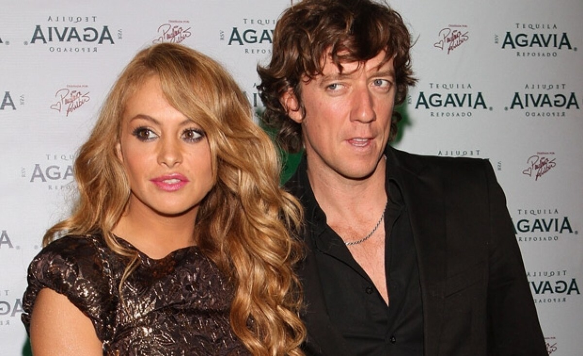 Paulina Rubio y Colate