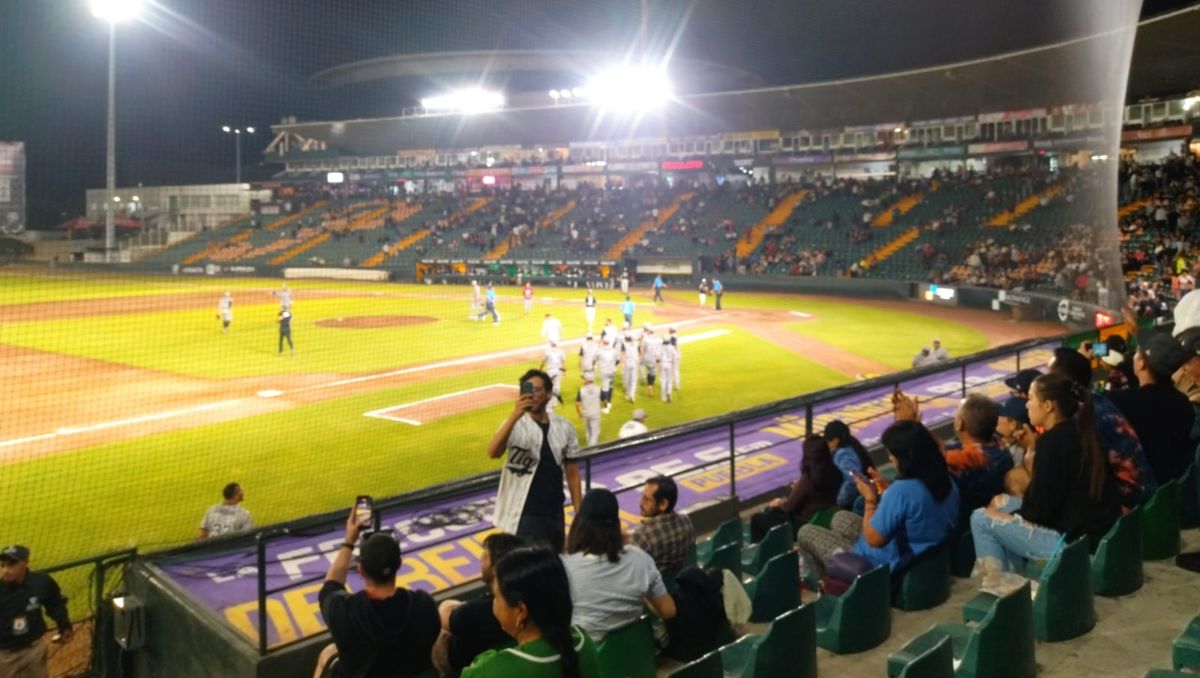 Pericos de Puebla caen ante Tigres de Quintana Roo | Jaime Zambrano