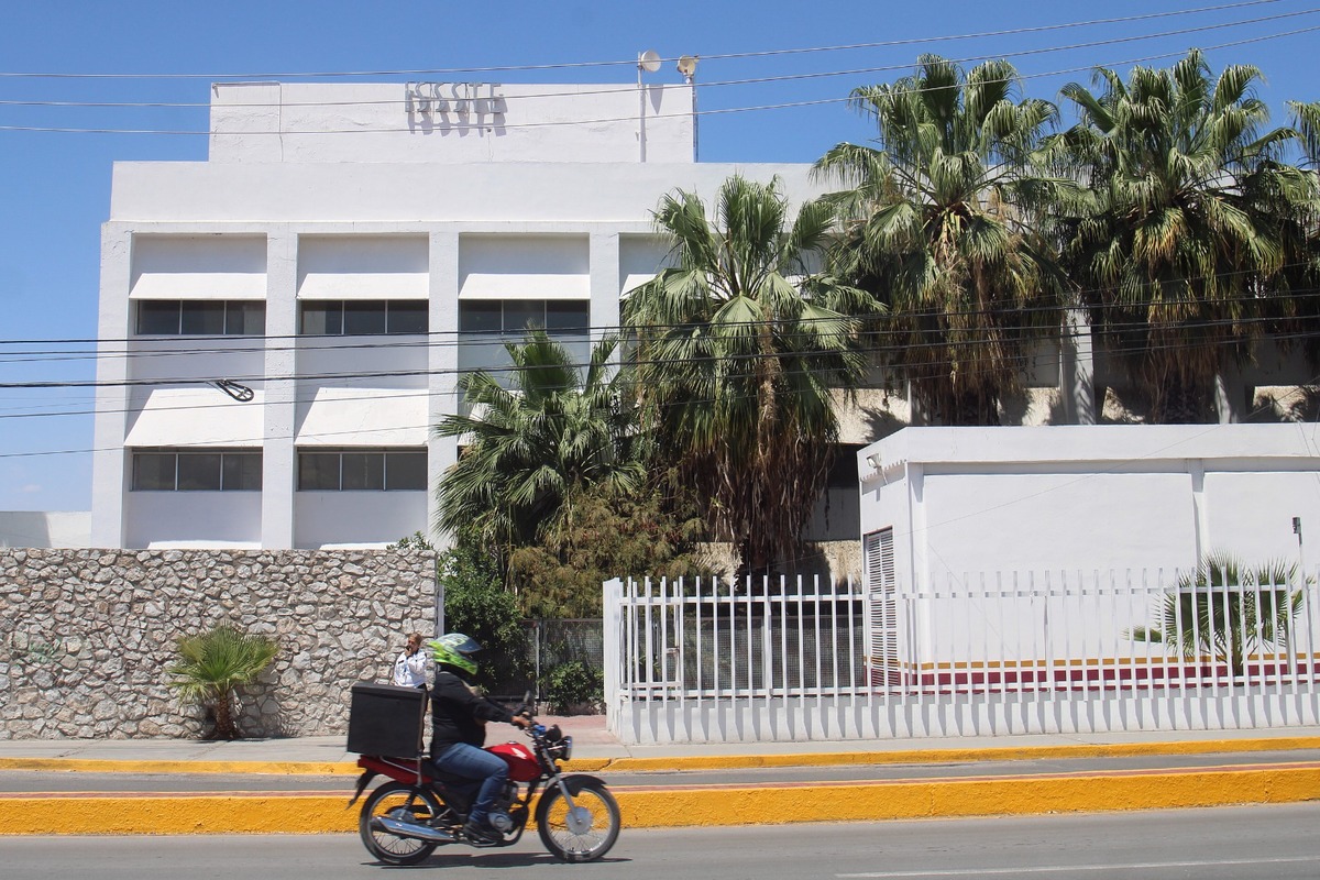 Esteban Villegas destacó necesidad de sustituir las actuales instalaciones del ISSSTE en Gómez Palacio | Archivo Rolando Riestra