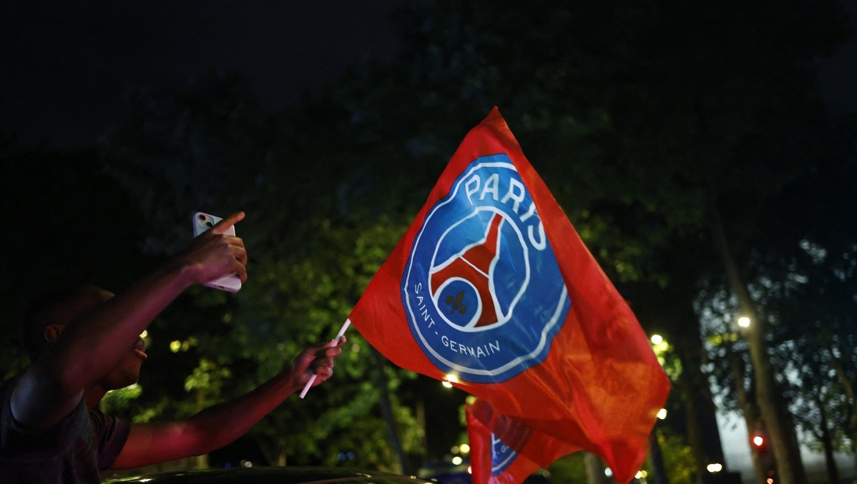 Festejos del PSG por clasificación a Final de la Champions dejó más de un centenar de detenidos (AFP)