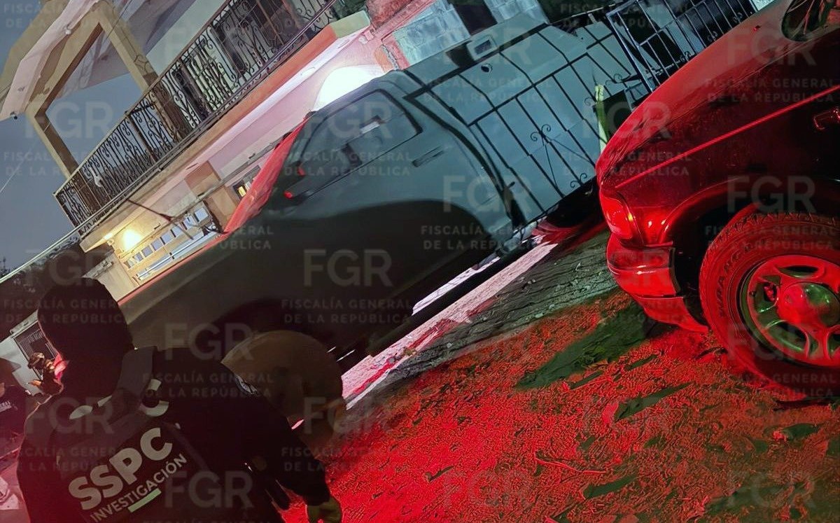 Hallan camioneta con blindaje artesanal en colonia de Reynosa. | FGR